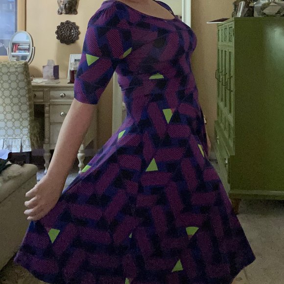 GUC LuLaRoe Geometric Print Nicole Dress S - Picture 2 of 6